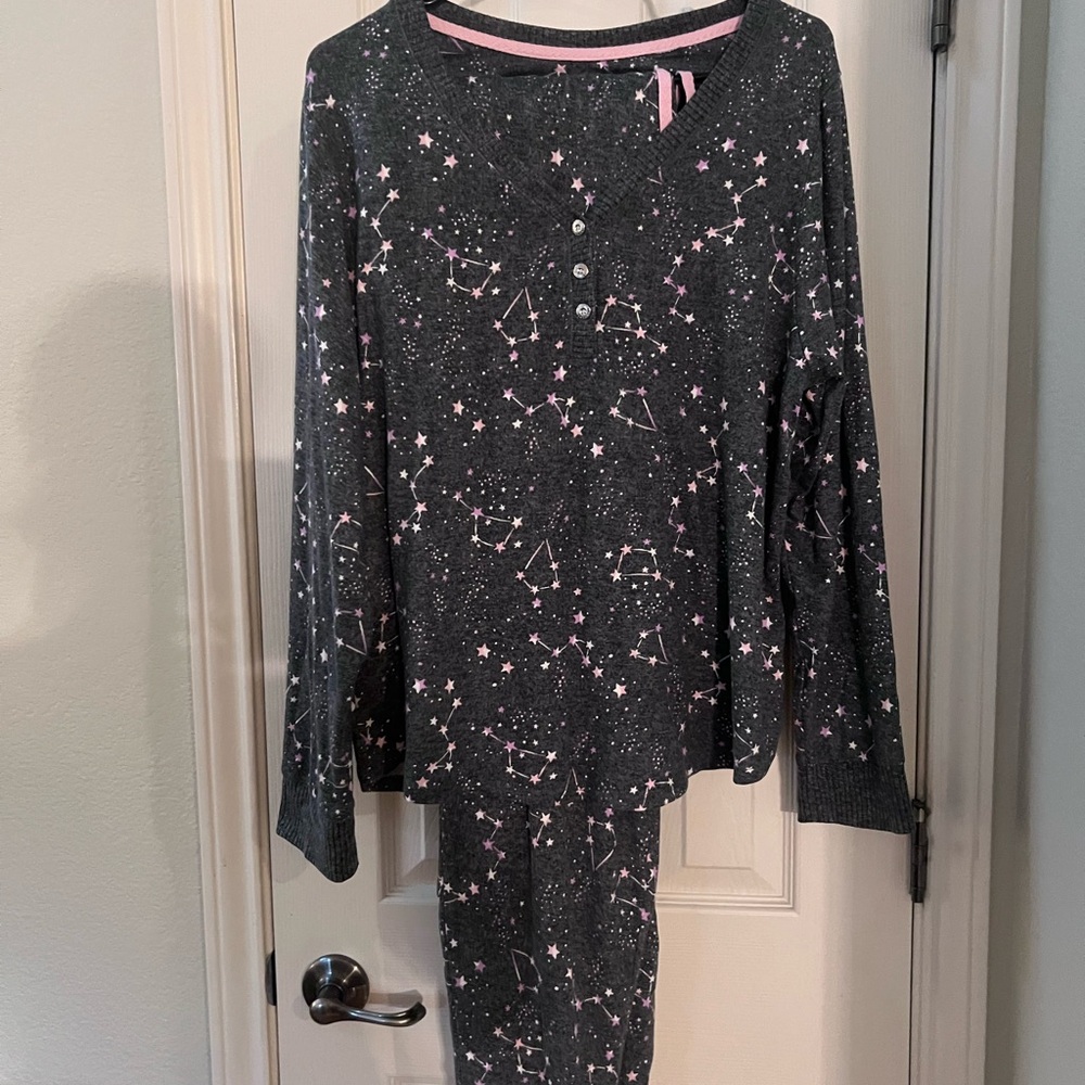 Cuddl Duds Gray and Pink Star Pajama Set - Large